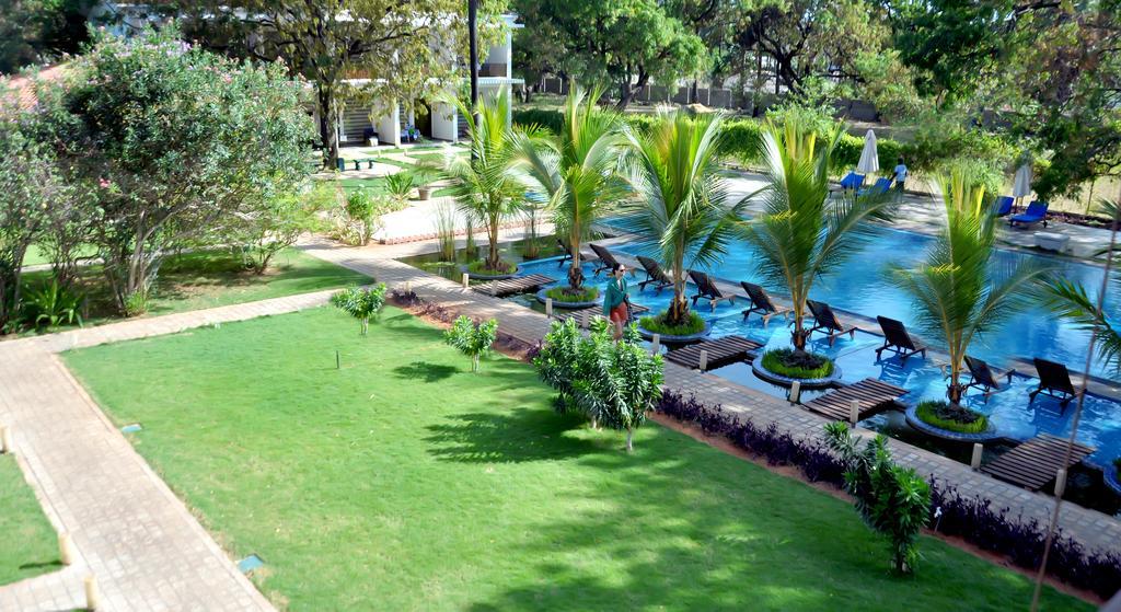 Anantamaa Hotel Triquinimale Exterior foto