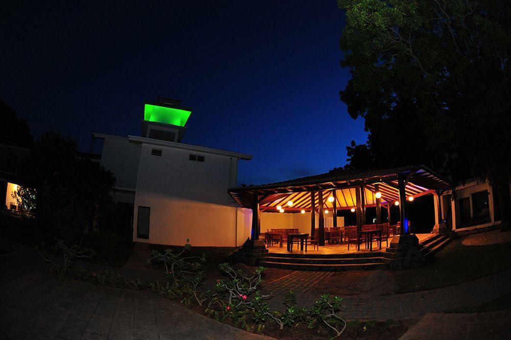 Anantamaa Hotel Triquinimale Exterior foto